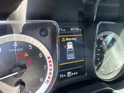 Used 2019 Nissan Titan SV RWD image 10
