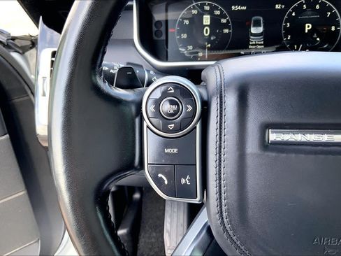 Used 2017 Land Rover Range Rover Supercharged AWD/4WD image 21