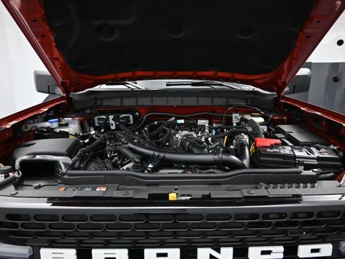 Used 2024 Ford Bronco Wildtrak image 28