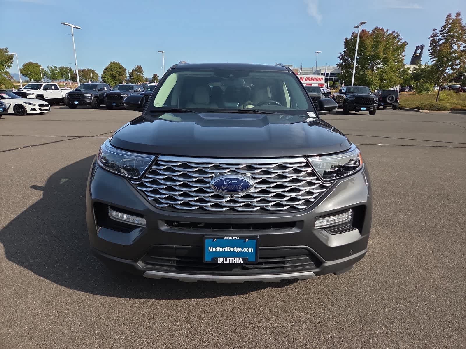 Used 2020 Ford Explorer Platinum w/ Premium Technology Package AWD/4WD image 14