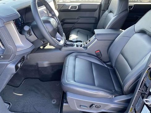 New 2026 Ford Bronco Outer Banks AWD/4WD image 12