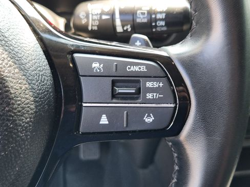 Certified 2024 Honda Pilot Touring image 27