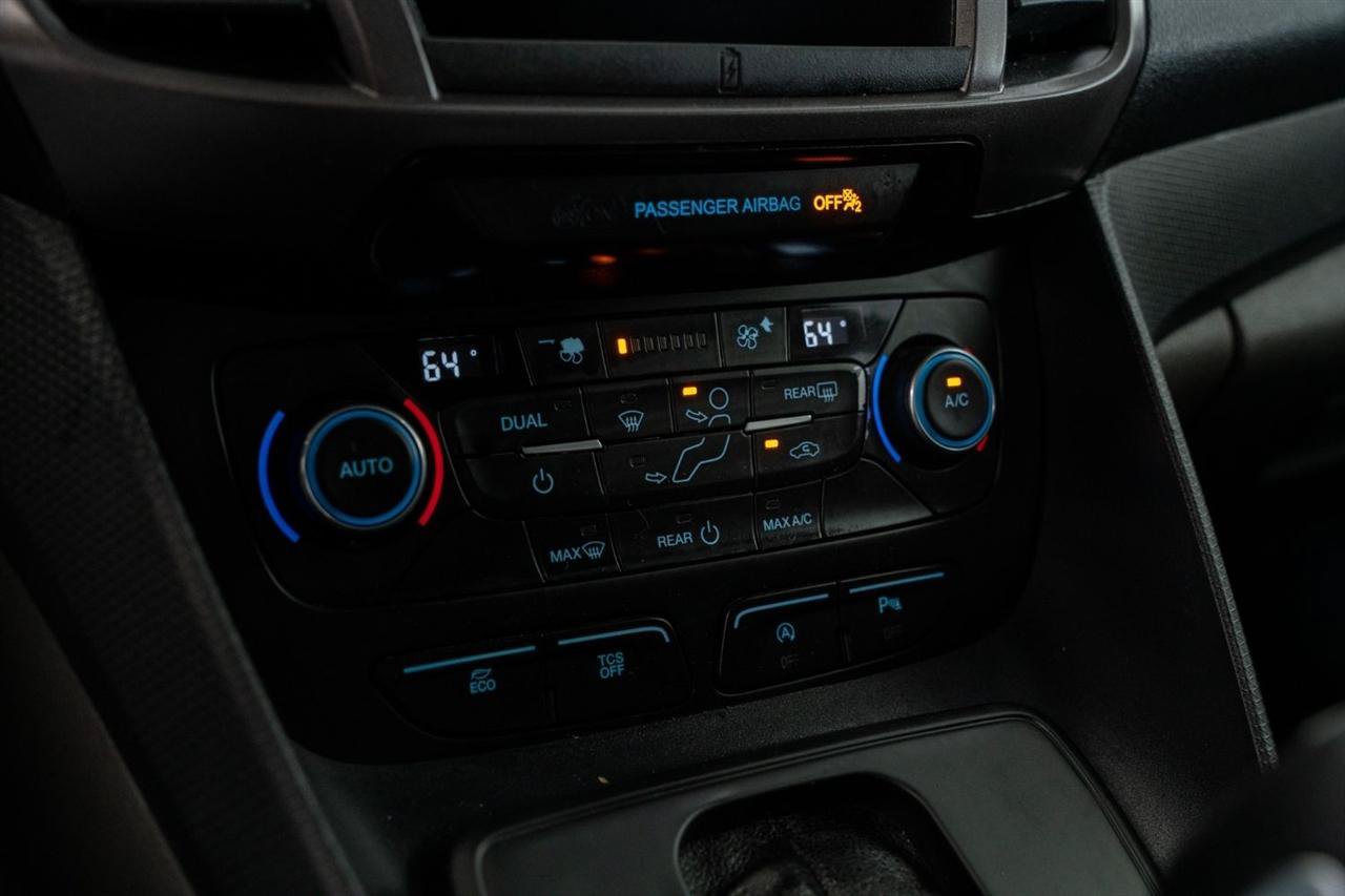 Used 2021 Ford Transit Connect XLT FWD image 19