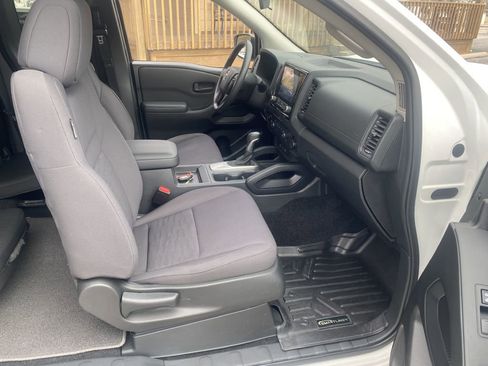 Used 2022 Nissan Frontier S w/ Technology Package image 15