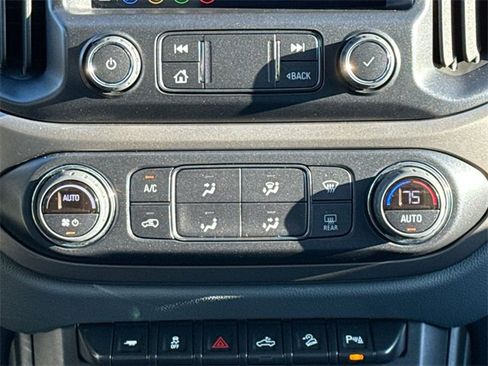 Used 2022 Chevrolet Colorado Z71 image 27