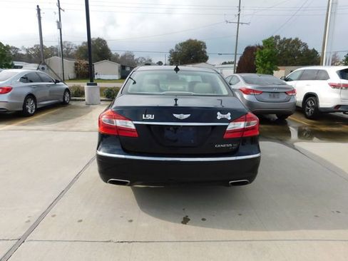 Used 2013 Hyundai Genesis 5.0 R-Spec image 6