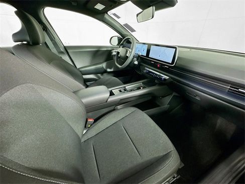 Used 2025 Hyundai Ioniq 6 SE image 27