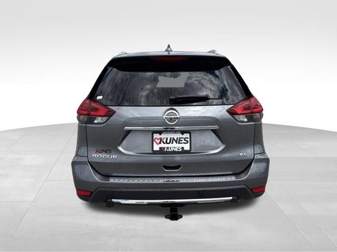 Used 2018 Nissan Rogue SL FWD image 7