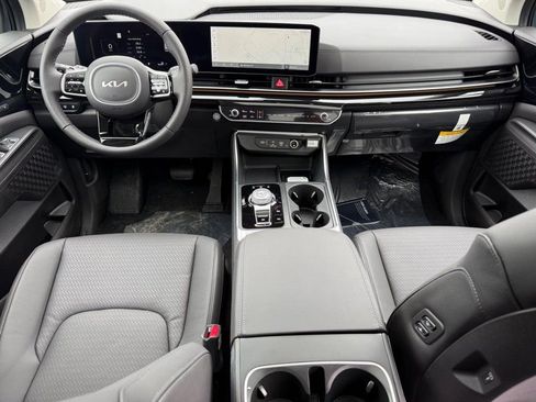 New 2026 Kia Carnival SX Prestige FWD image 11