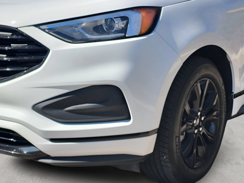 Used 2022 Ford Edge SE w/ Black Appearance Package AWD/4WD image 30
