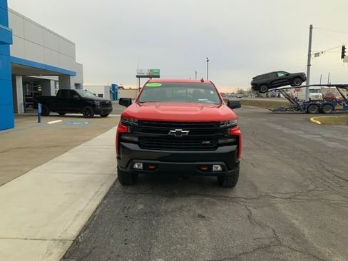 Used 2019 Chevrolet Silverado 1500 LT Trail Boss image 3