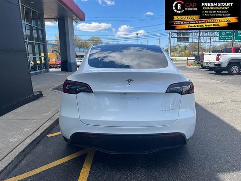 Used 2023 Tesla Model Y Long Range image 6