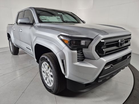 New 2026 Toyota Tacoma SR5 AWD/4WD image 6