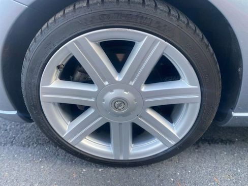 Used 2007 Chrysler Crossfire Limited image 11