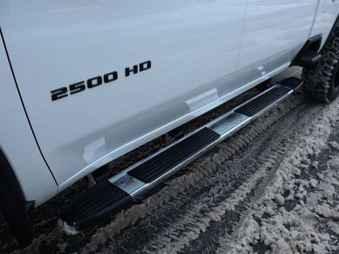 Used 2021 Chevrolet Silverado 2500 High Country w/ Technology Package image 35