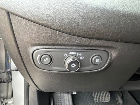 Used 2021 Chevrolet Equinox LT image 25