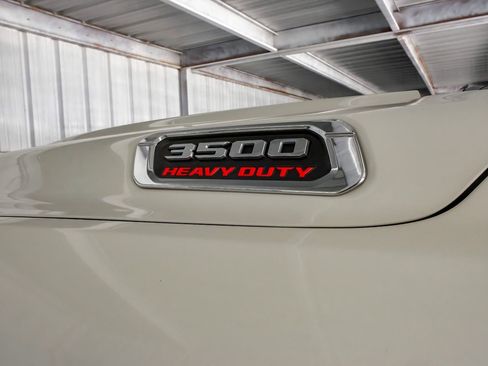 Used 2022 RAM 3500 Limited AWD/4WD image 55