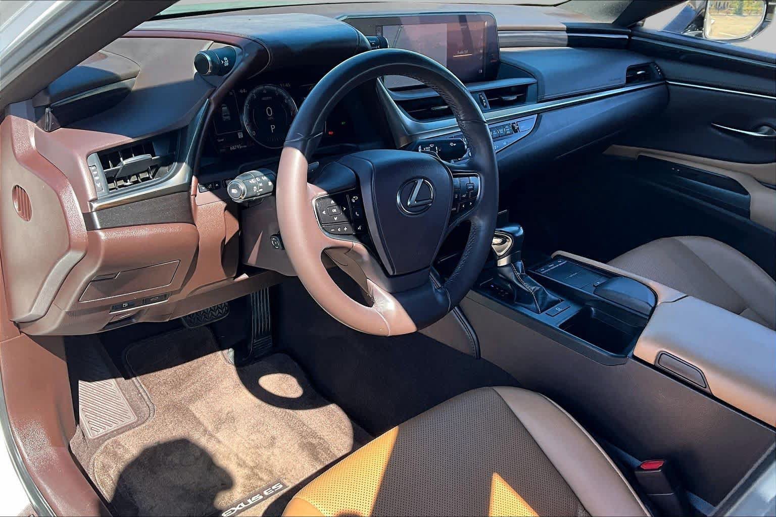 Used 2019 Lexus ES 350 w/ Premium Package FWD image 17