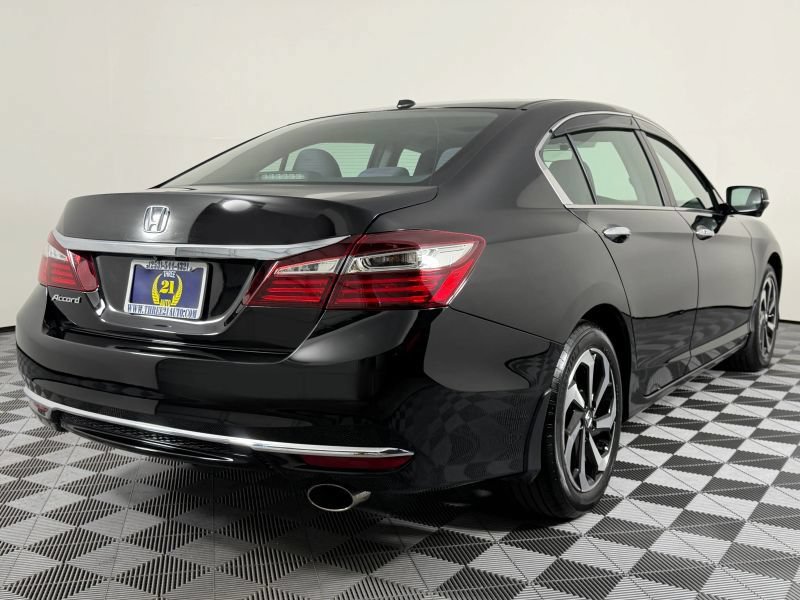 Used 2017 Honda Accord EX image 58