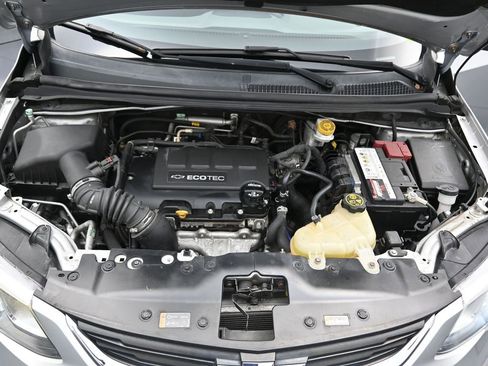 Used 2020 Chevrolet Sonic LT image 12