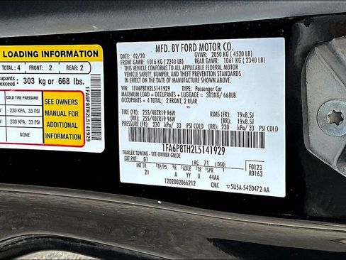 Used 2020 Ford Mustang Coupe w/ Black Accent Package RWD image 18