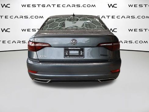 Used 2021 Volkswagen Jetta R-Line w/ R-Line Cold Weather Package image 4