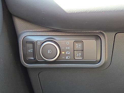 New 2026 Ford Explorer ST-Line RWD image 17