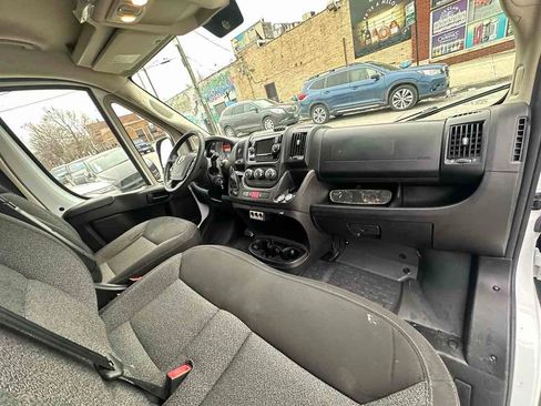 Used 2020 RAM ProMaster 2500 w/ Interior Convenience Group image 19