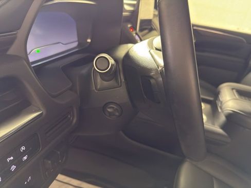 Used 2024 Chevrolet Tahoe Z71 w/ Z71 Off-Road Package image 35