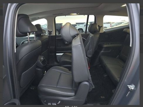 Used 2026 Hyundai Ioniq 9 Limited image 6