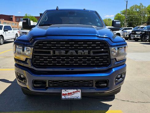 Used 2024 RAM 2500 Big Horn w/ Night Edition AWD/4WD image 4