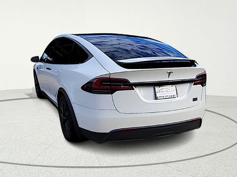 Used 2023 Tesla Model X Plaid image 4