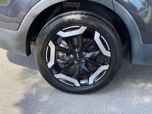 Used 2025 Kia Telluride S AWD/4WD image 9