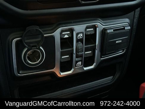 Used 2020 Jeep Wrangler Unlimited Sport S image 18