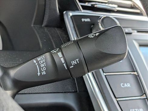 Used 2017 Toyota Camry SE FWD image 10