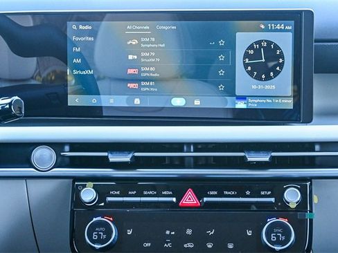 New 2026 Hyundai Tucson SEL image 16