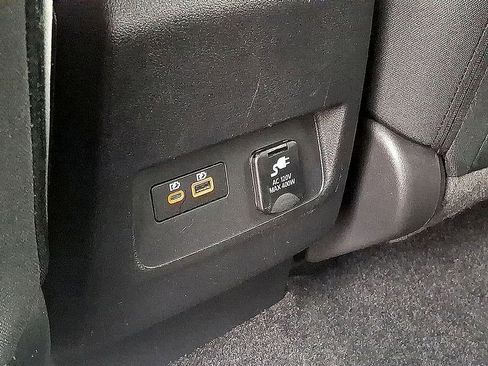 Used 2022 Nissan Frontier PRO-4X image 30