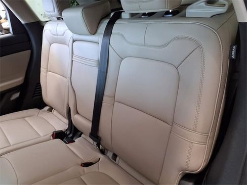 Certified 2025 Lincoln Corsair FWD image 9