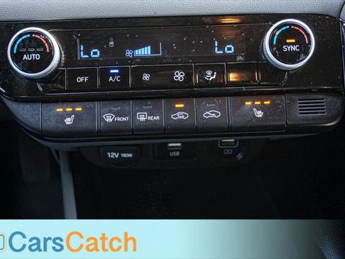 Used 2022 Hyundai Elantra SEL w/ Convenience Package FWD image 26