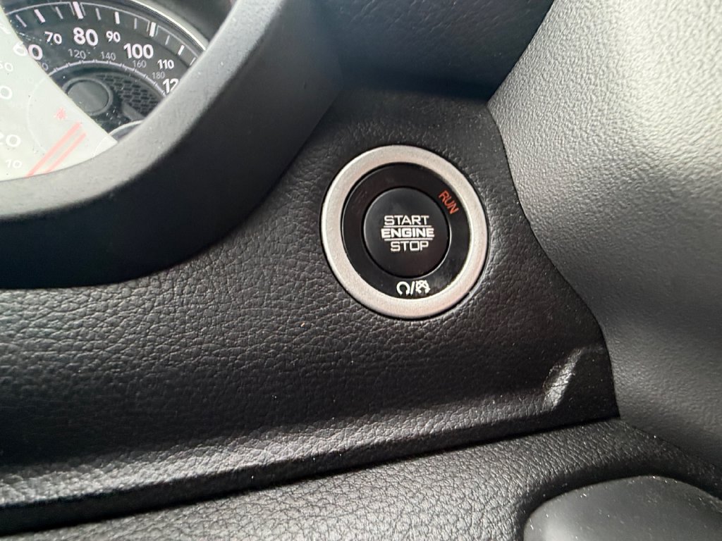 Used 2026 RAM 1500 Laramie AWD/4WD image 32
