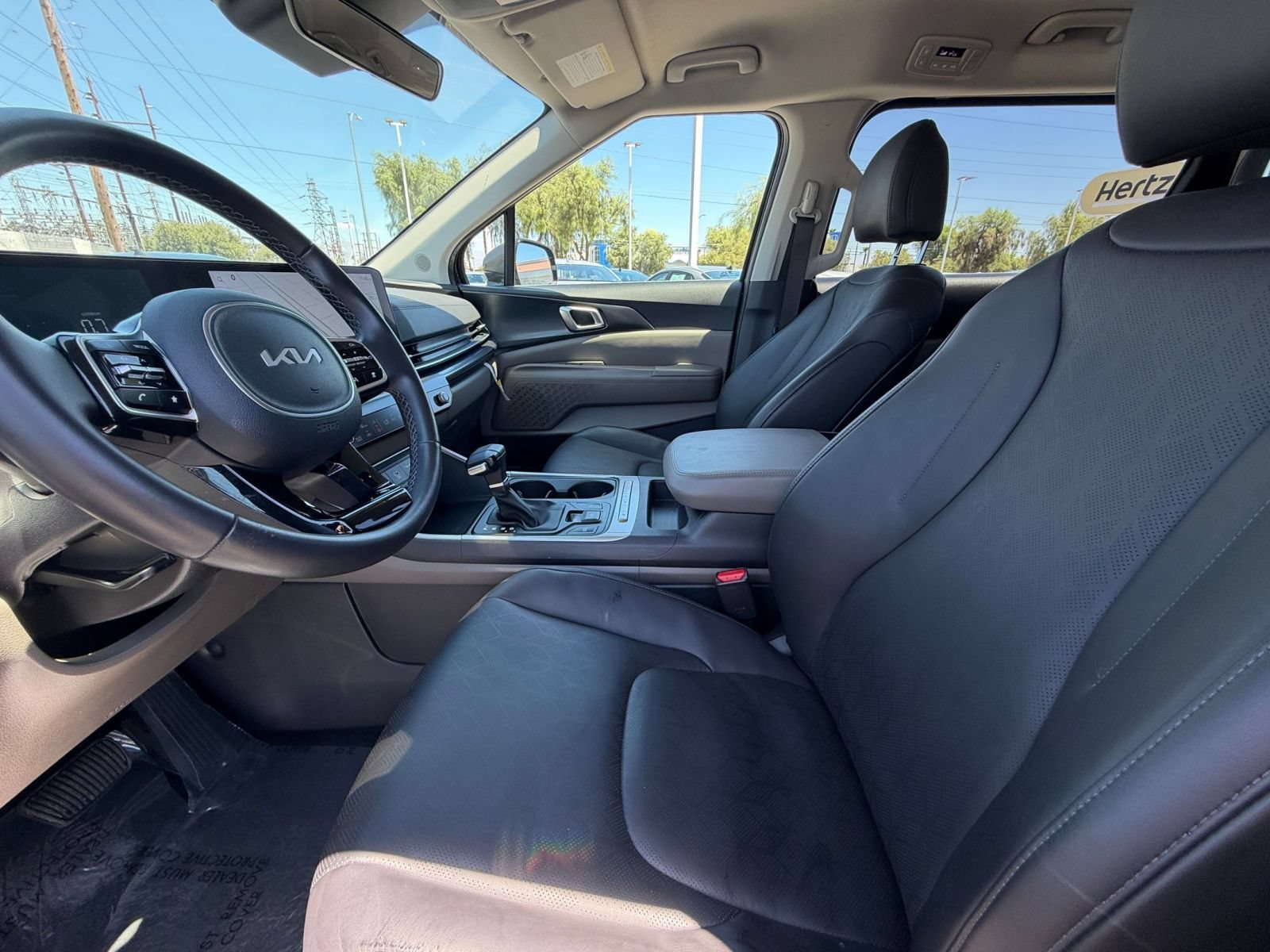 Used 2026 Kia Carnival FWD image 27