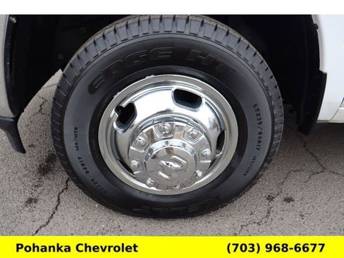 Used 2023 RAM 3500 Tradesman w/ Chrome Appearance Group image 25