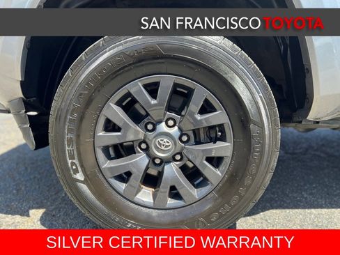 Certified 2021 Toyota Tacoma SR5 RWD image 9
