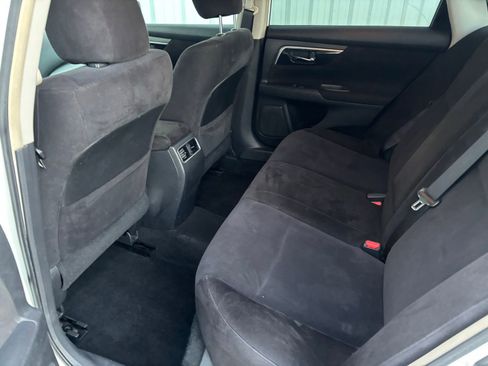 Used 2013 Nissan Altima 2.5 SV image 29