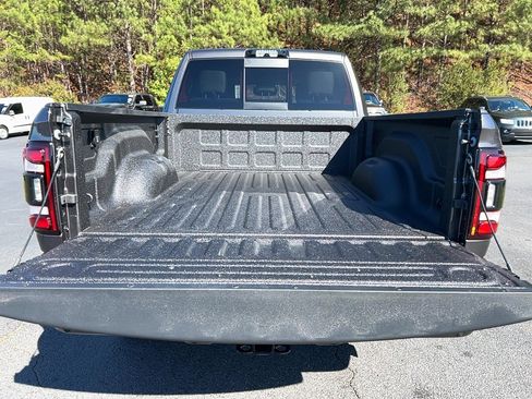 Used 2024 RAM 2500 Laramie w/ Night Edition image 34