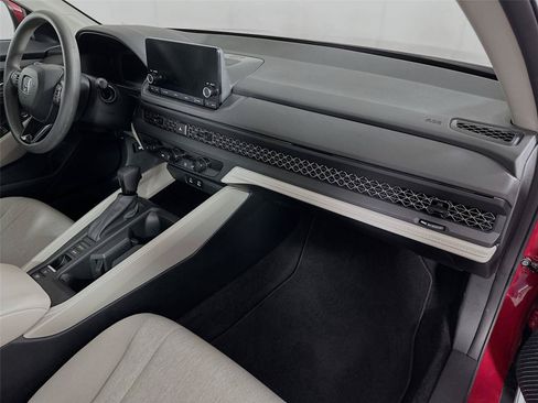 Used 2023 Honda Accord LX image 26