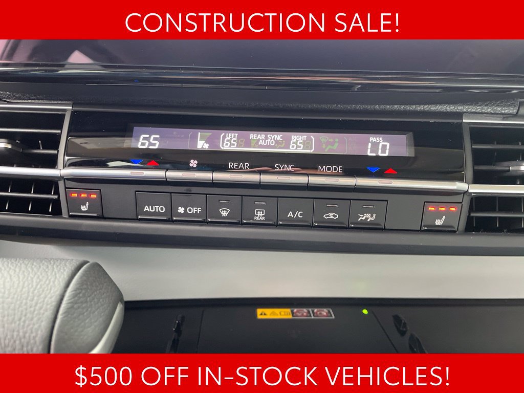 Used 2026 Toyota Sienna XLE AWD/4WD image 22