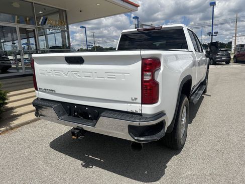 Used 2025 Chevrolet Silverado 2500 LT AWD/4WD image 9