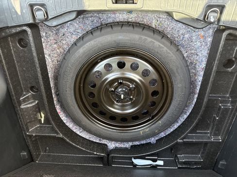 Used 2022 Ford Escape SEL image 28