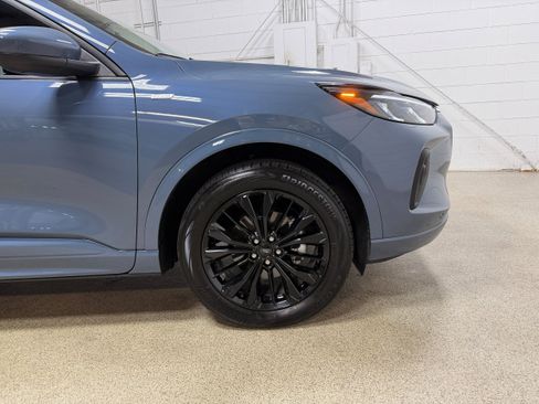 Certified 2025 Ford Escape ST-Line Elite w/ Premium Technology Package AWD/4WD image 25
